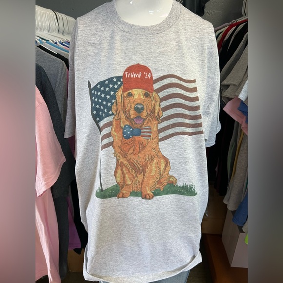 Other - COPY - Brand new unisex 50-50 T-shirt, Trump golden retriever
